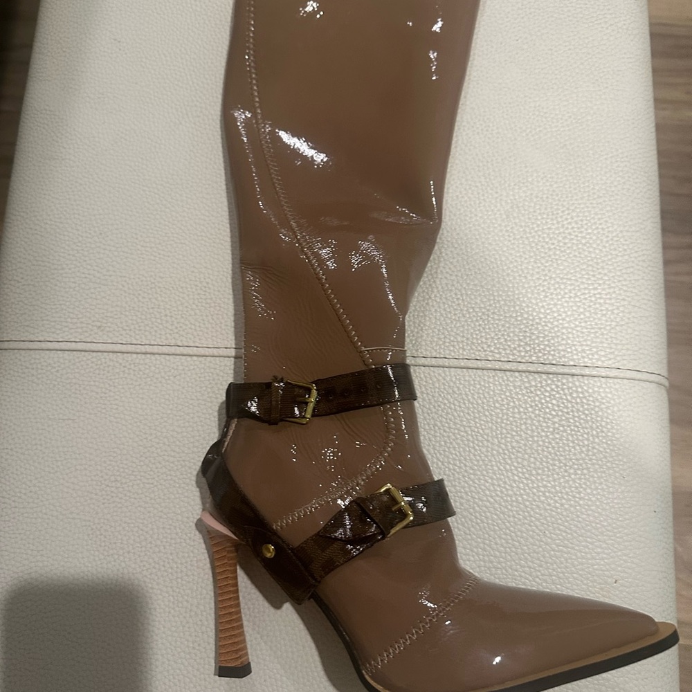 Fendi Brown Heeled Boots with Stiletto Heel
